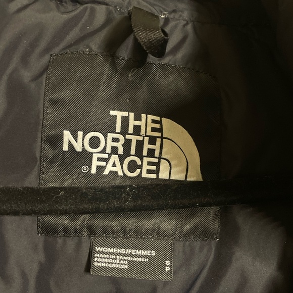 The North Face Black Puffer Jacket - Picture 9 of 13